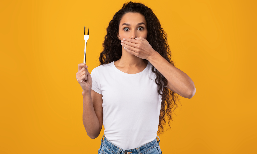 Você já pensou na relação entre alimentação ruim e impacto na saúde bucal? Se você respondeu não, confira o artigo e fique por dentro de tudo sobre o assunto.