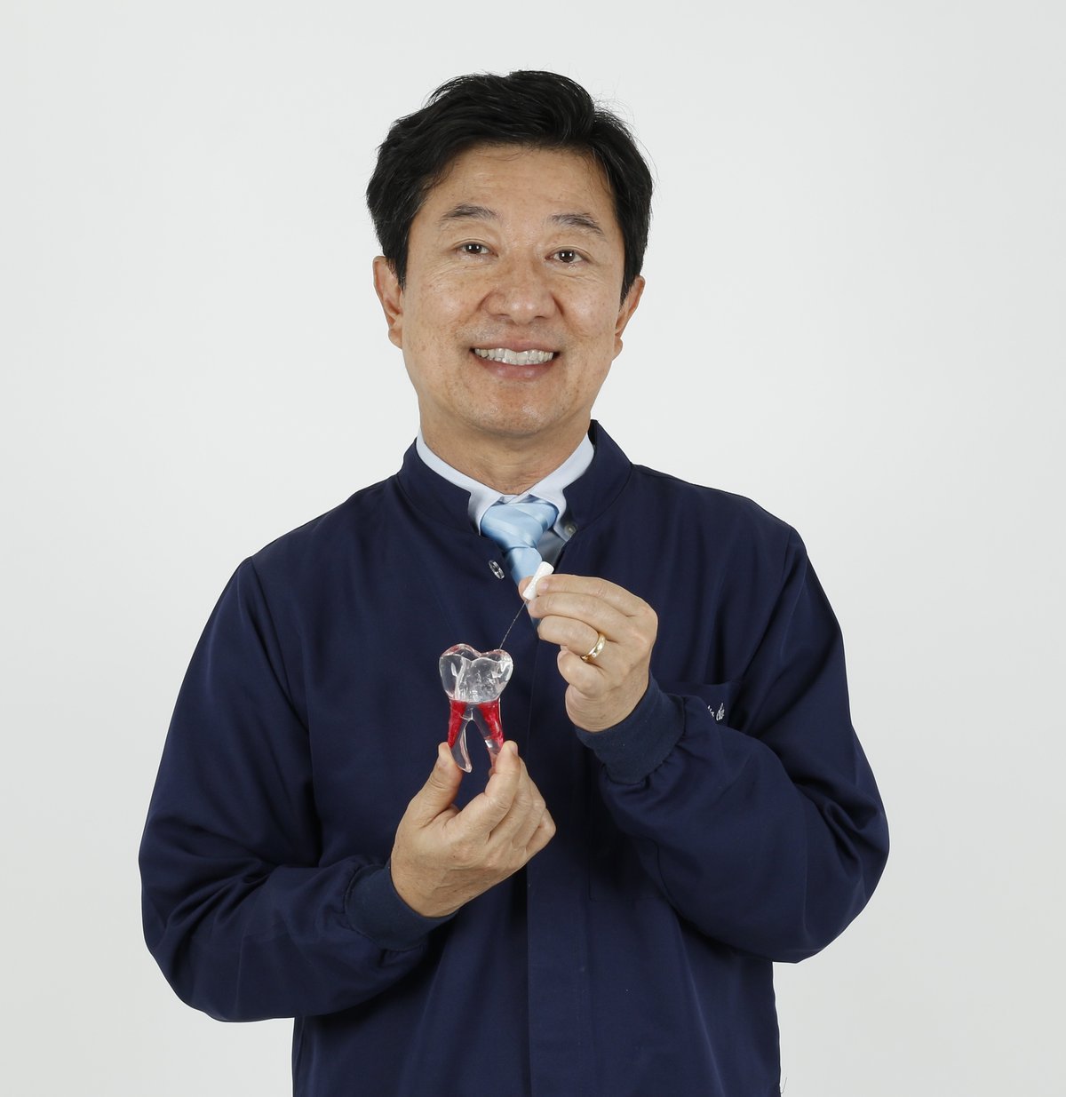 Dr. Ricardo Shokiti Sato 1 Dr. Ricardo Shokiti Sato, cirurgião-dentista da Dentista VIP
